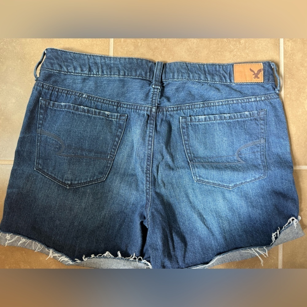 American Eagle Boy Mini Shorts - Picture 5 of 5